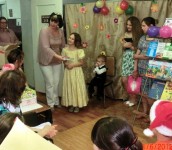 Праздник "Мы на свет родились, чтобы радостно жить", детская библиотека им. Ульяновой, июнь 2012 г. 
