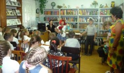  Заключительная встреча со 2Б классом, детская библиотека им. Ульяновой, май 2012 г. 