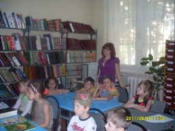 в библиотеке им. Куприна прошел библиотечный урок «Книжкин дом», в котором приняли участие воспитанники детского сада №204