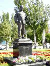 памятник М.А.Шолохову
