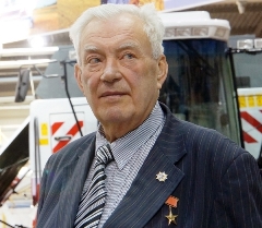 Песков Юрий Александрович